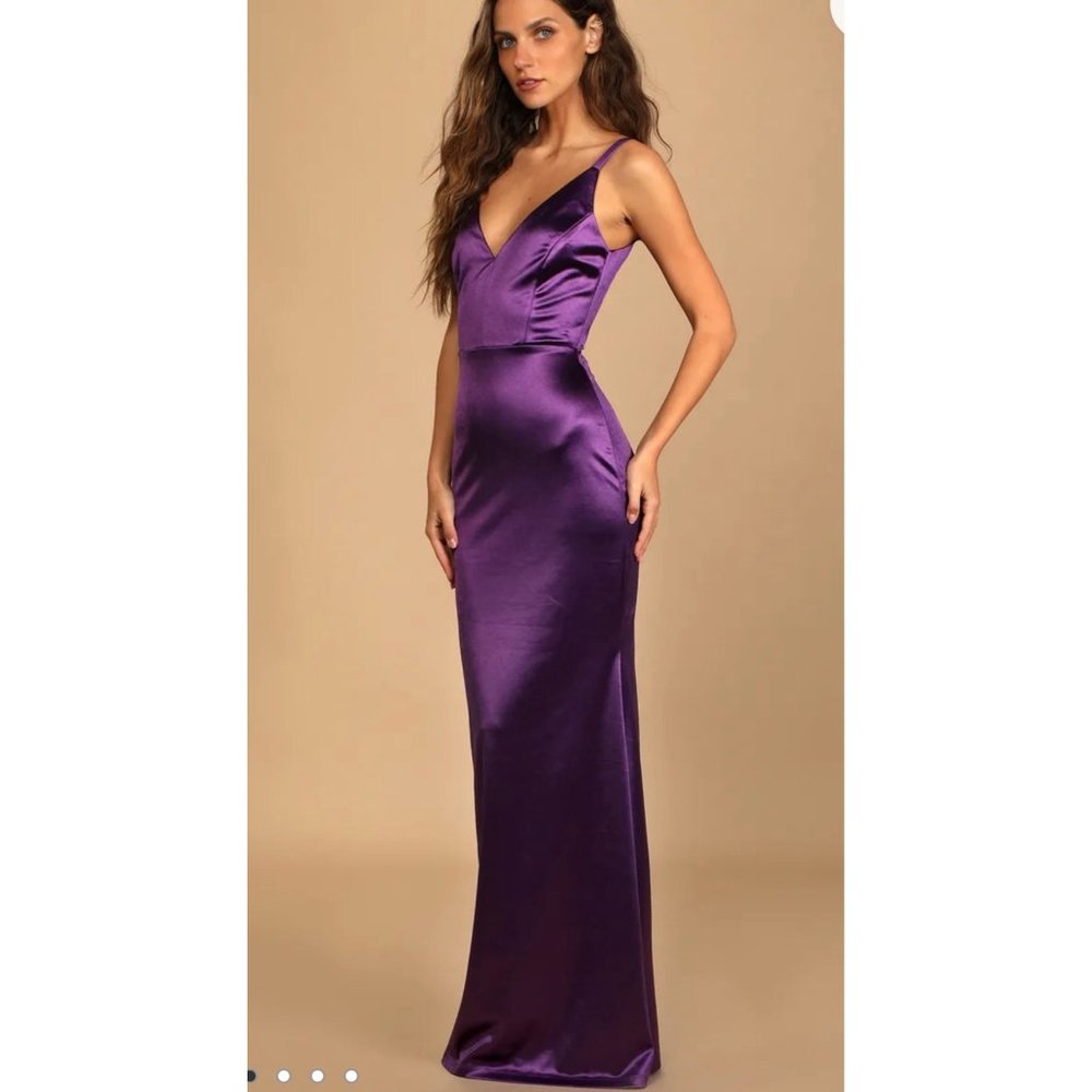 Lulu’s Melora Dark Purple Satin Sleeveless Maxi Dress size Medium